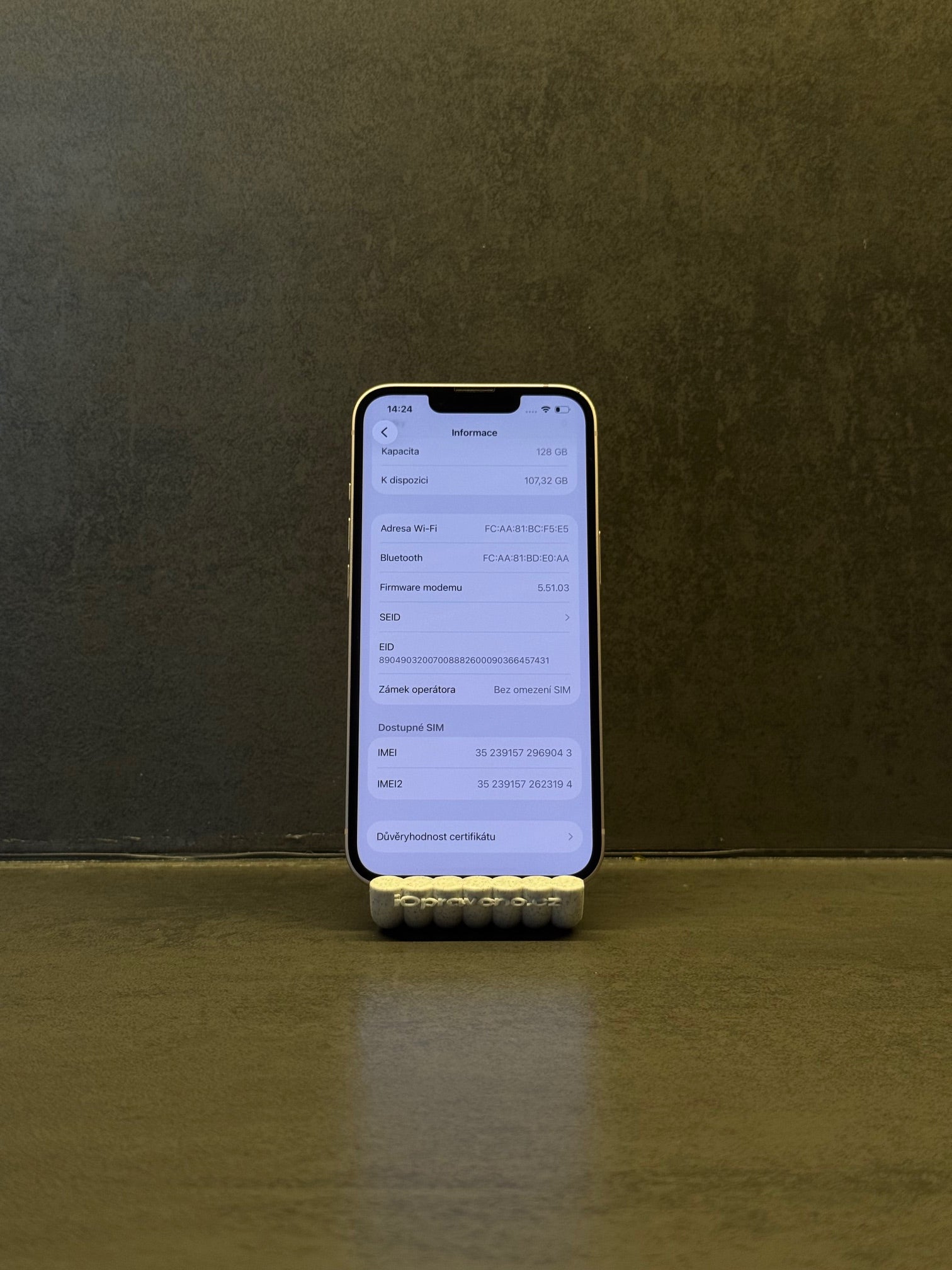 iPhone 13 128GB Růžová Velmi pěkný stav, konkrétní kus 9043, fotka 4 z 8