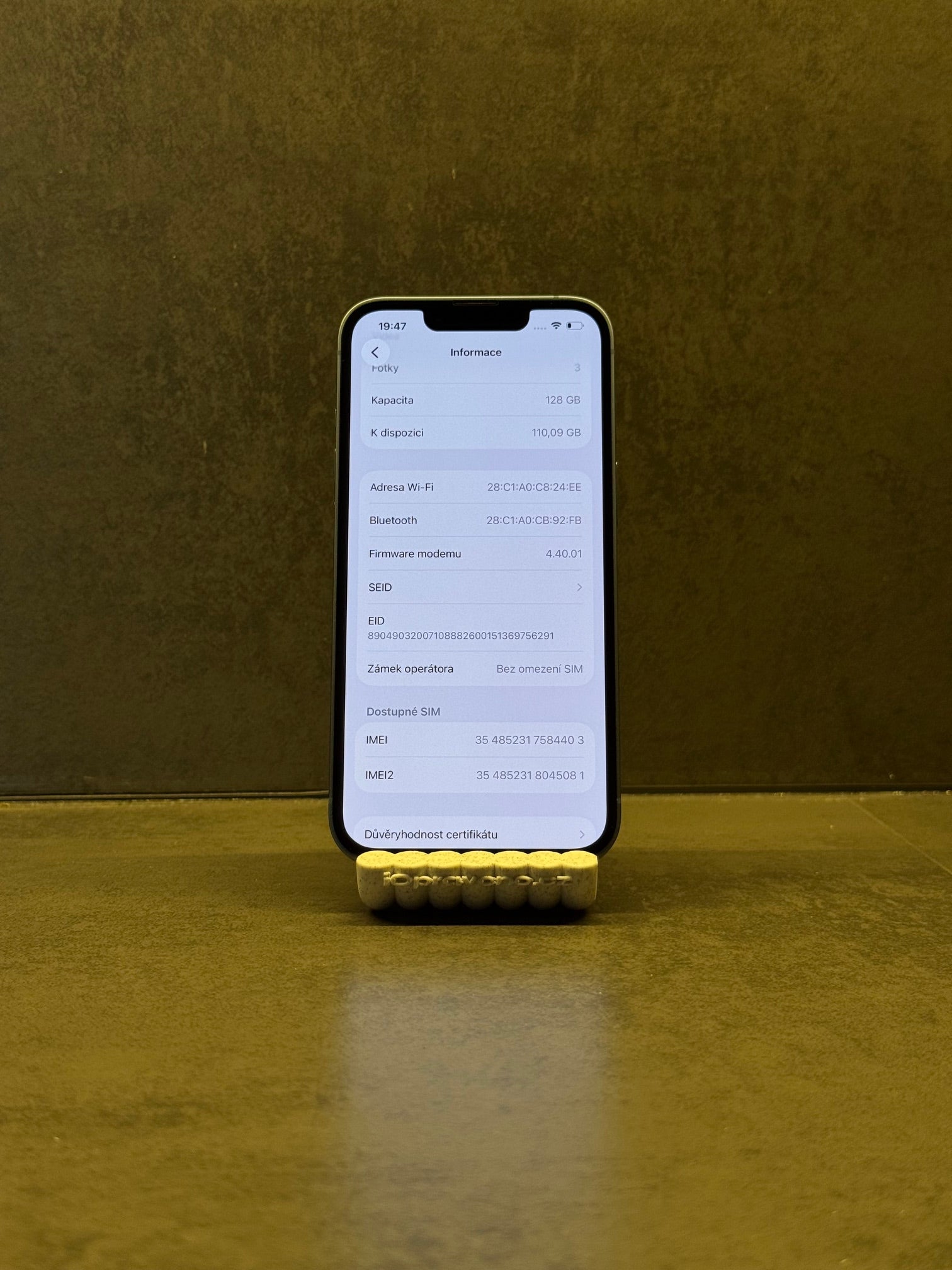 iPhone 14 128GB Modrá Jako nový, konkrétní kus 4403, fotka 4 z 8