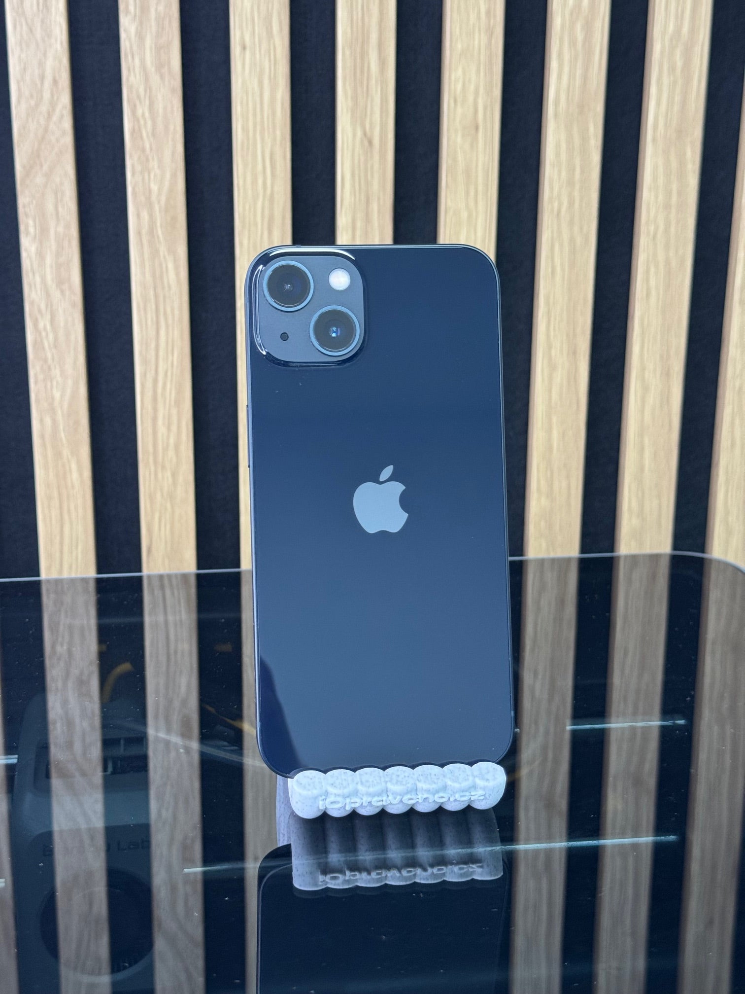 iPhone 13 128GB Jako nový, konkrétní kus 4917, fotka 3 z 10