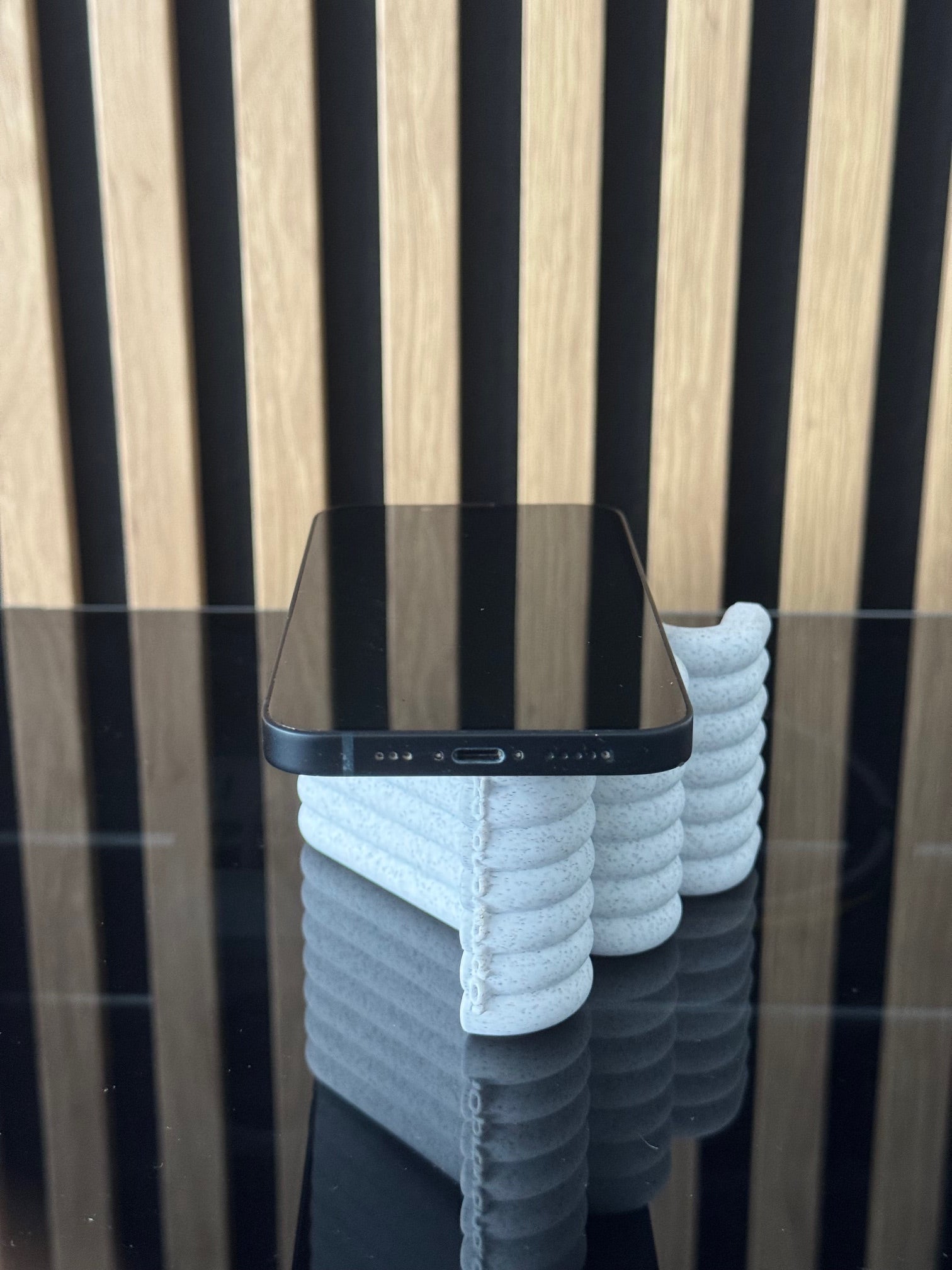 iPhone 13 128GB Temně inkoustová Velmi pěkný stav, konkrétní kus 8392, fotka 9 z 10